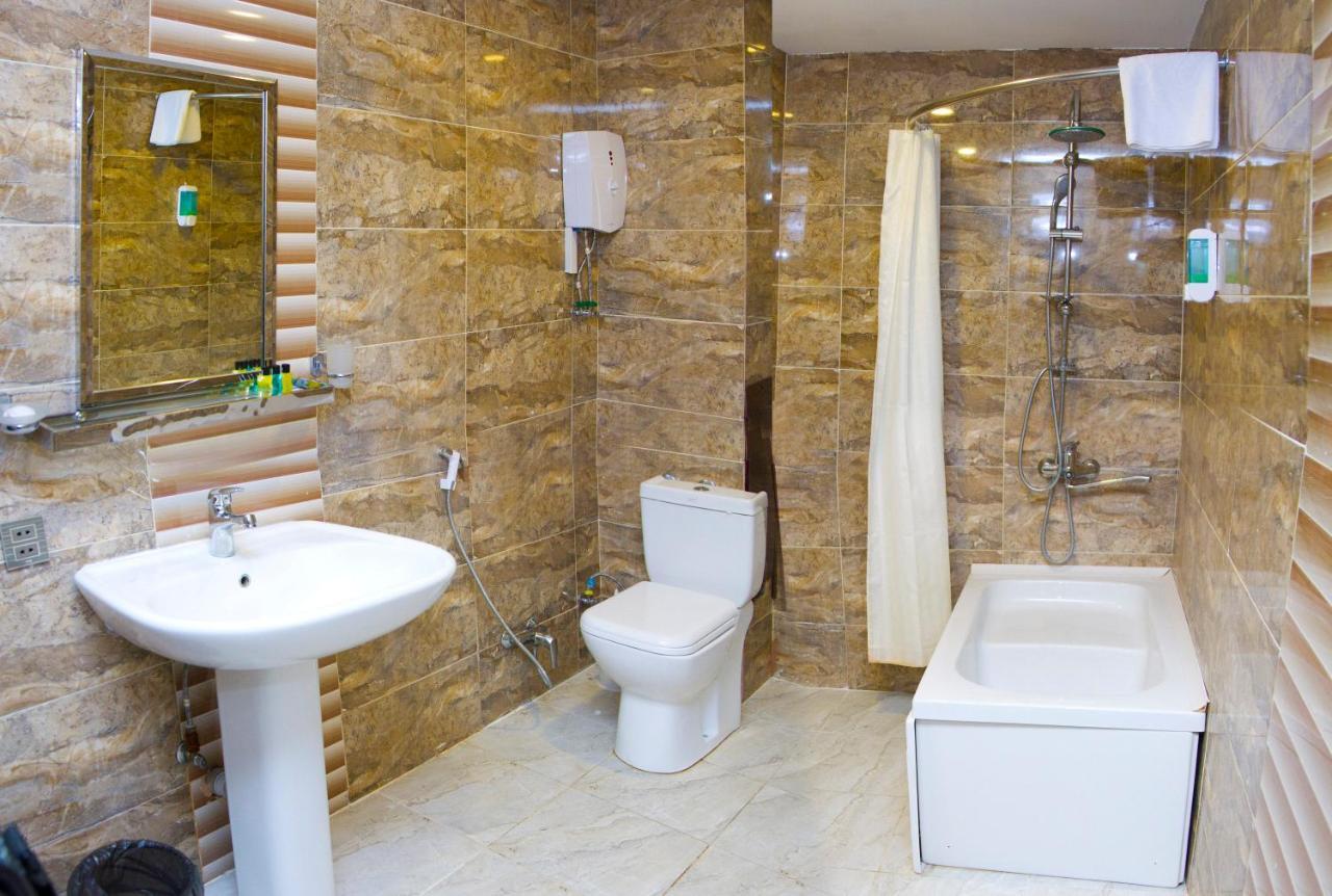 Center Khagani Hotel Baku Ngoại thất bức ảnh